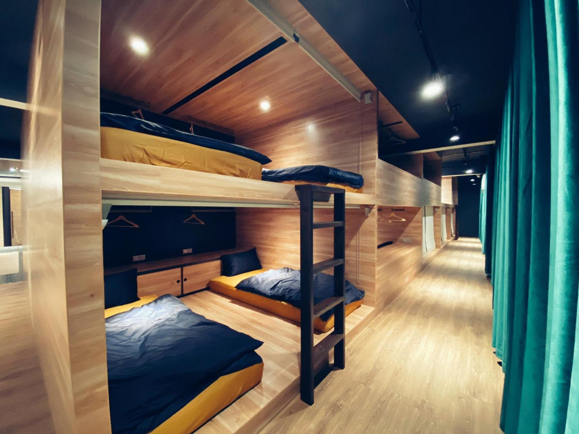Perbed Hostel-Taichung Station מראה חיצוני תמונה