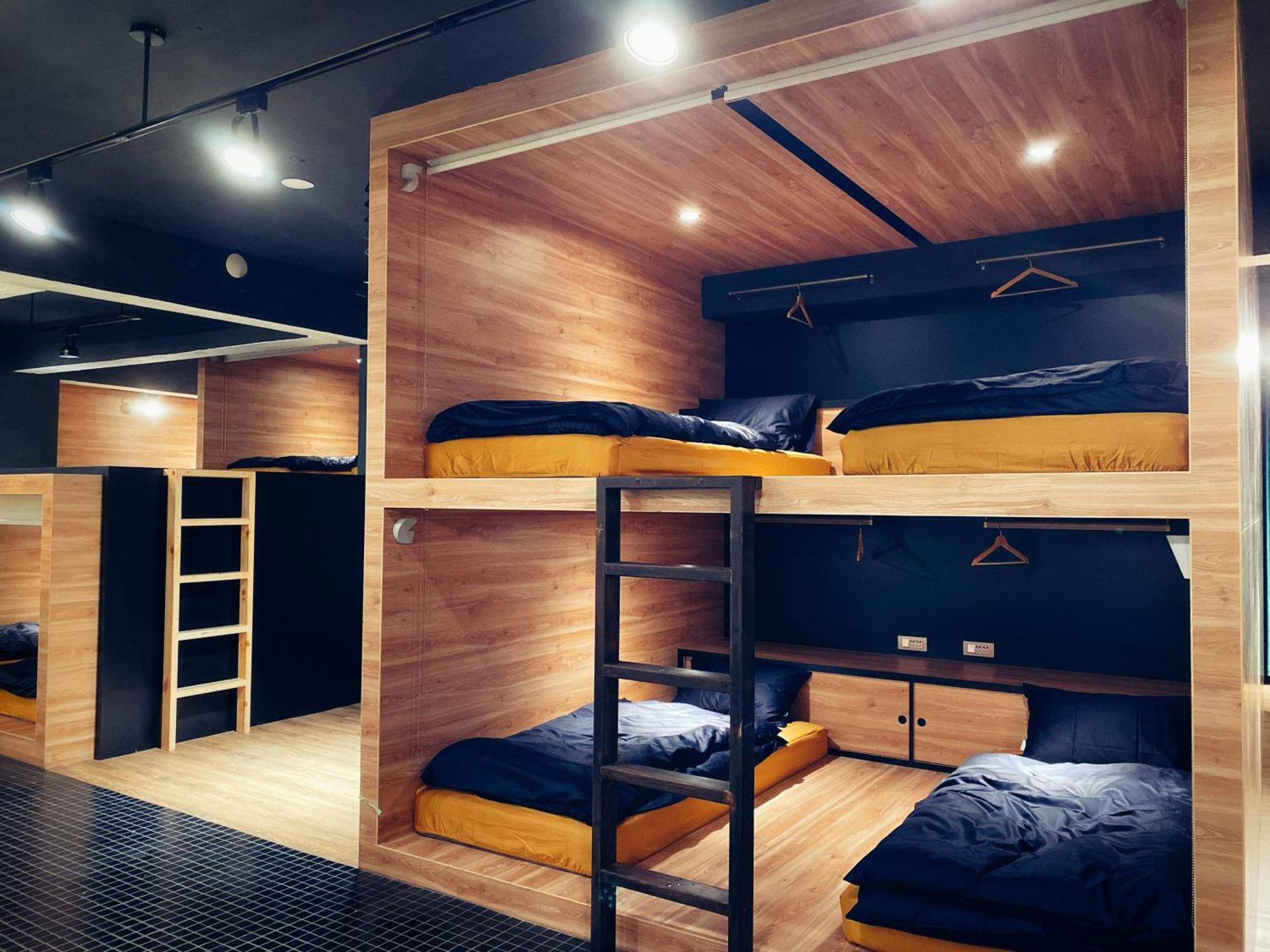 Perbed Hostel-Taichung Station מראה חיצוני תמונה