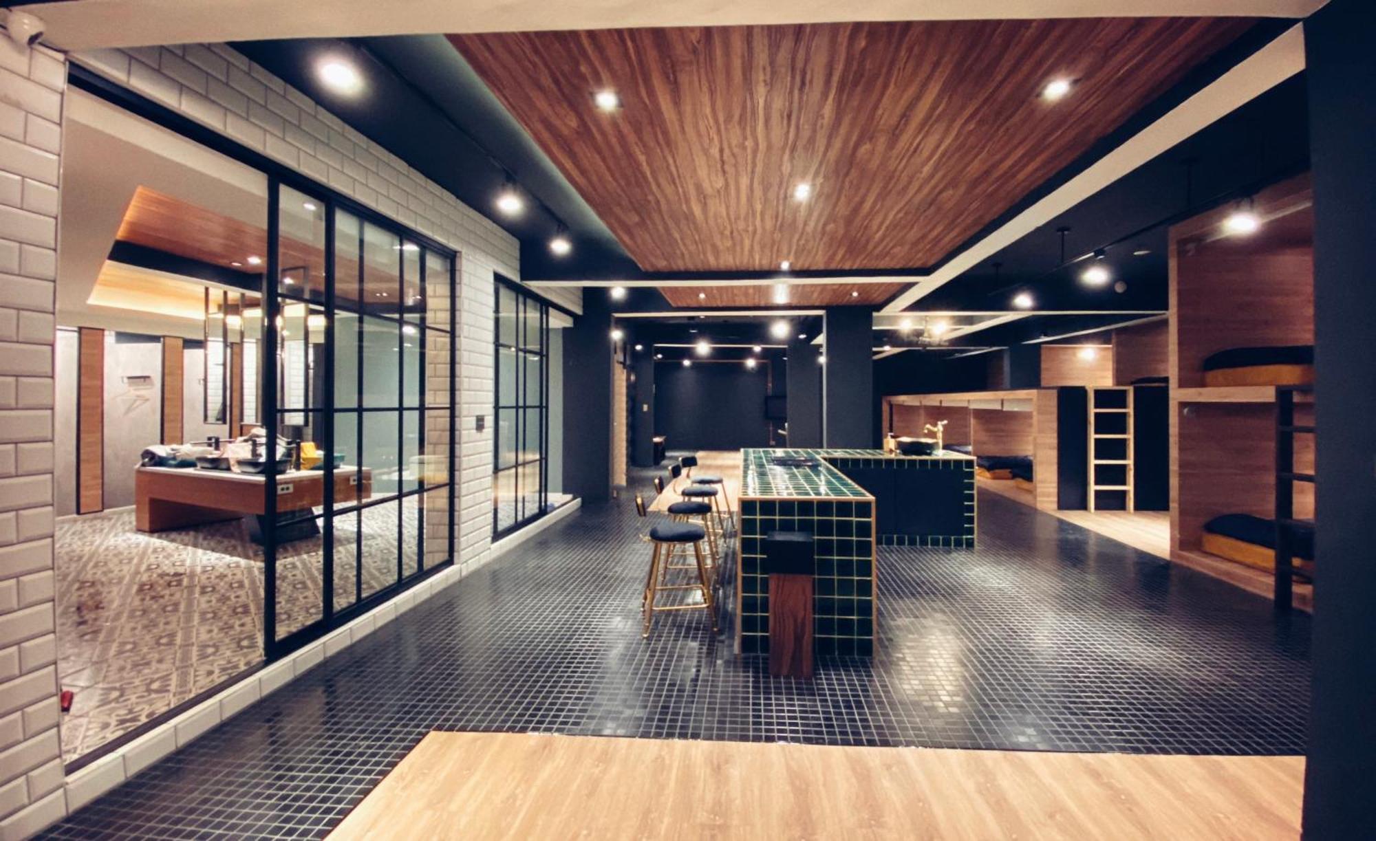 Perbed Hostel-Taichung Station מראה חיצוני תמונה