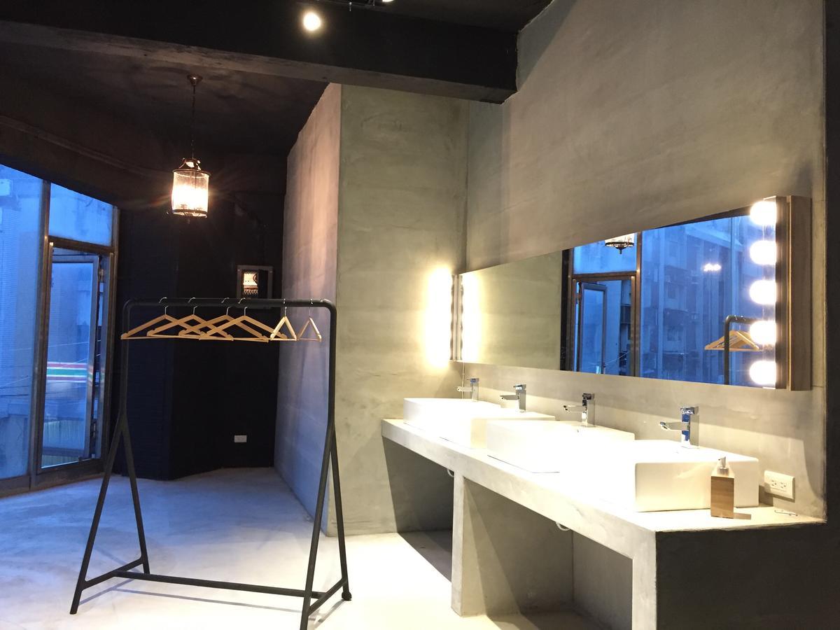 Perbed Hostel-Taichung Station מראה חיצוני תמונה